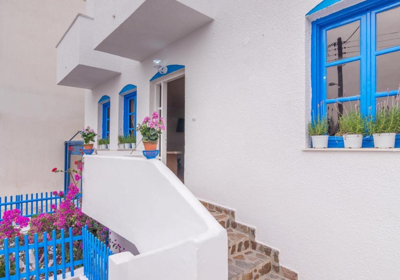 Milos Inn Adamantas  Exterior photo